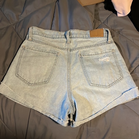 Aeropostale High Rise Ripped Mom Shorts - Picture 2 of 2